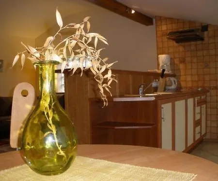 Apartment Aparthouse *
