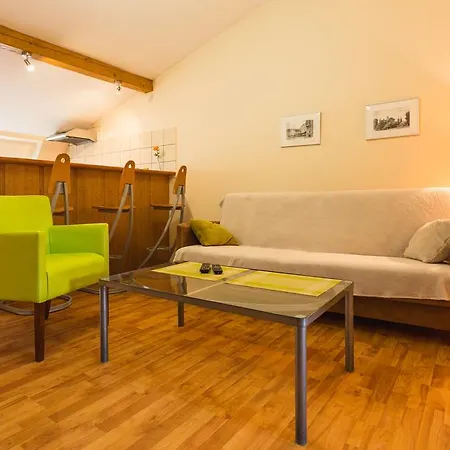 Aparthouse Apartment