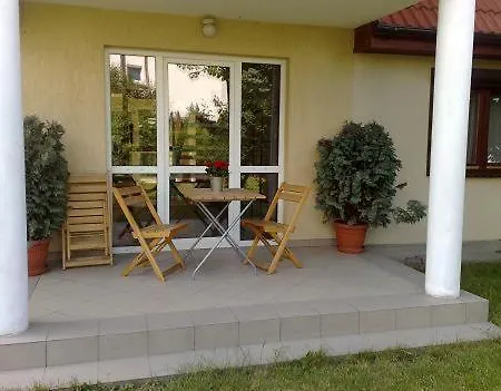 Aparthouse *