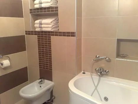 阿帕德公寓 公寓